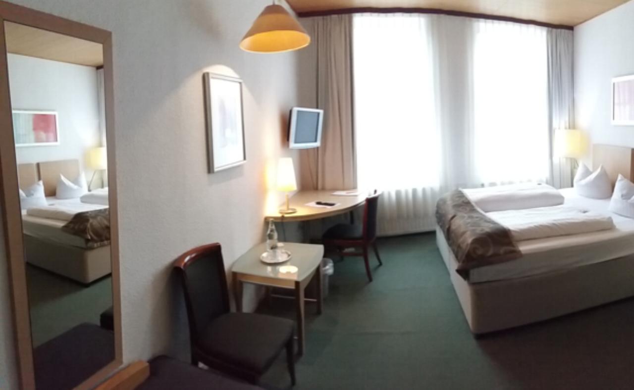 Hotel Goldener Anker Bodenwerder Buitenkant foto